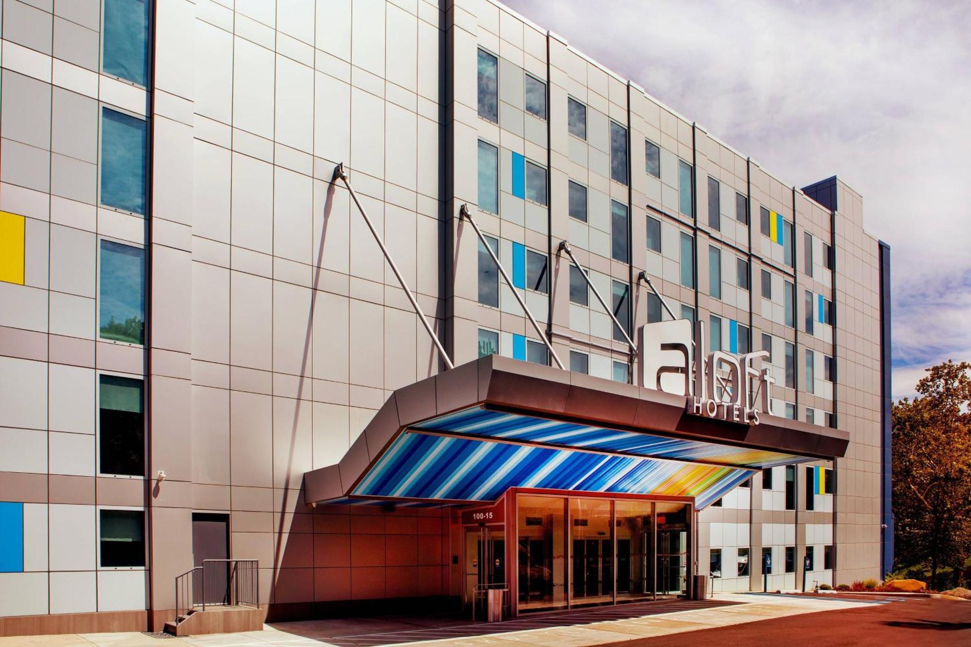 Aloft New York Laguardia Airport Hotel Exterior foto